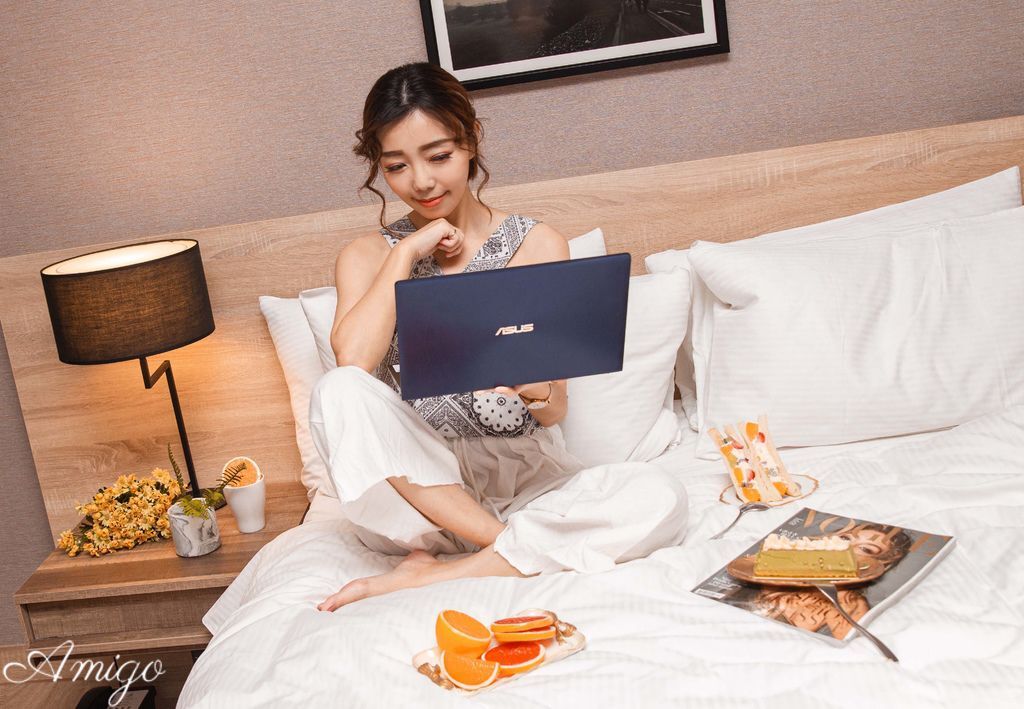 ASUS ZenBook 13&Edition 30