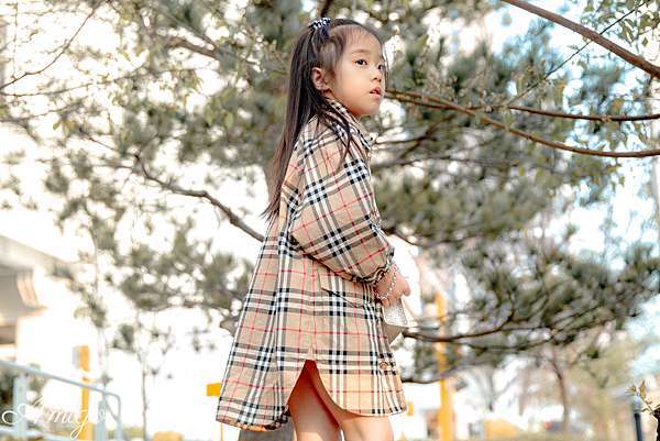 親子穿搭】Burberry 童裝穿搭& 童裝品牌推薦@ Amigo H. Hi,I am Amigo