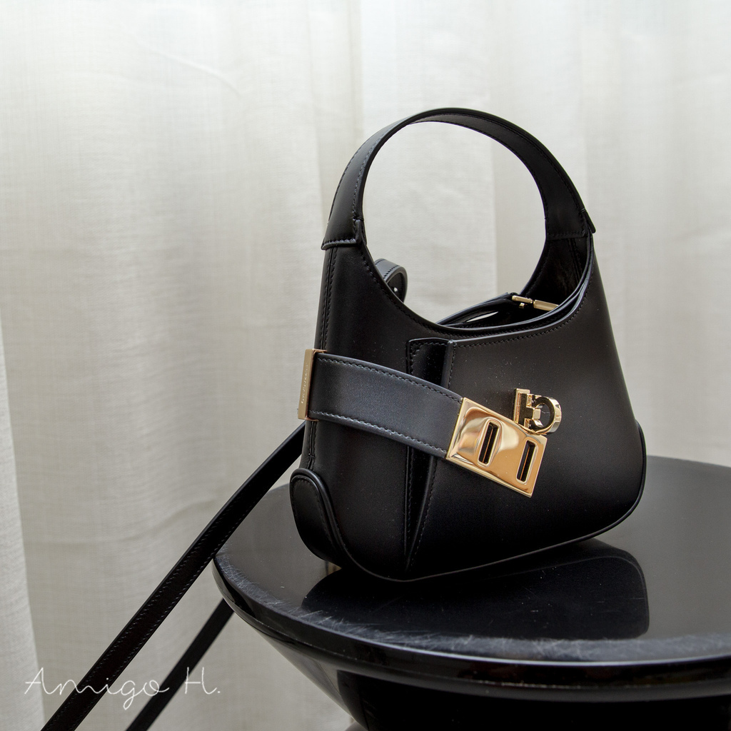 Ferragamo 包
