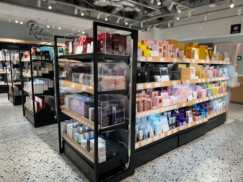 日本Laox免税店 2阶（コスメ）_5 2024.8.28