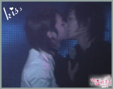 KISS.gif KISS.gif