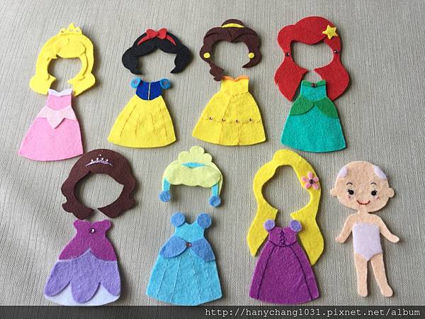 一組有7套加換裝娃娃