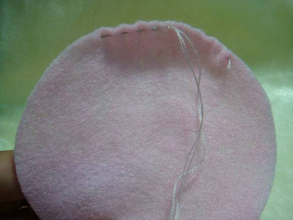 一樣平針縫進行縮口