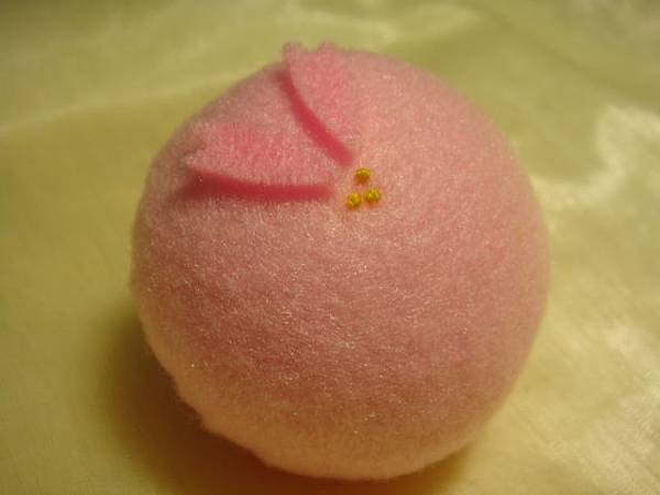 依序貼上櫻花花瓣