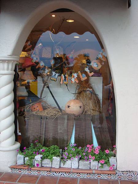 櫥窗也有萬聖節的佈置