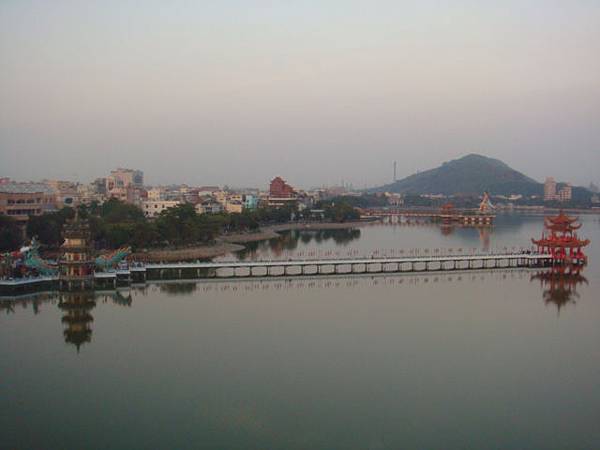 已經爬到龍塔頂了!!