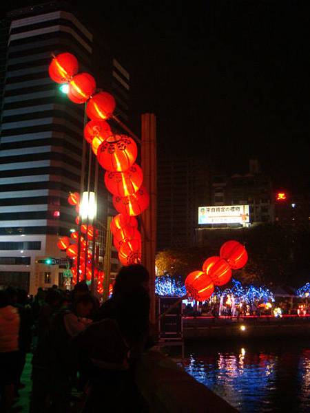 2009愛河燈會--糖葫蘆般的燈