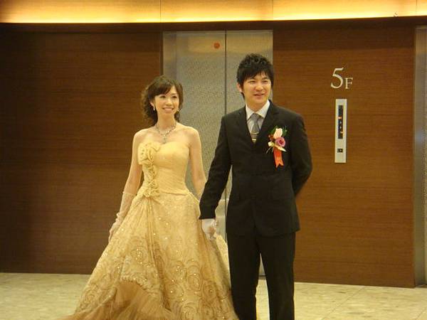 蘇小胖的婚紗真的很美!!人更美!!