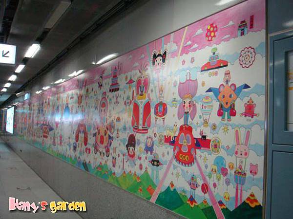 [日出台灣]--在R14巨蛋站