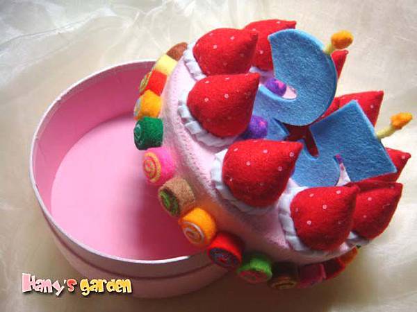 [不織布]--25歲的草莓蛋糕