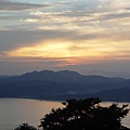 在函館山上...等待太陽下山...