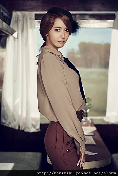 YoonA-3.jpg YoonA-3.jpg