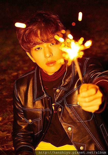 Onew.jpg Onew.jpg
