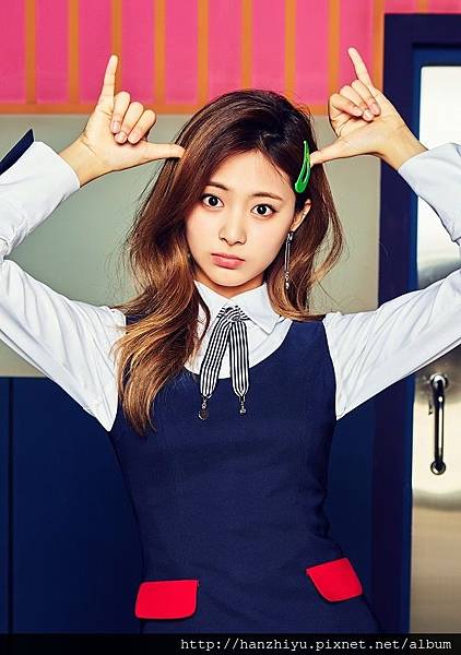 Tzuyu-1.jpg Tzuyu-1.jpg