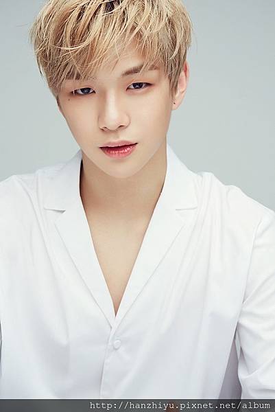 Kang Daniel.jpg