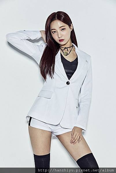 YeonWoo-2.jpg