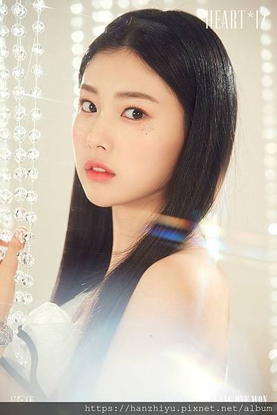 HyeWon-2.jpg