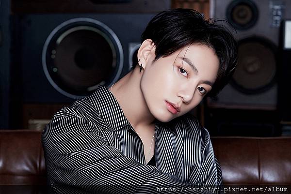 JungKook.jpg JungKook.jpg