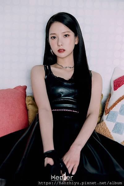 YuJin-2.jpg