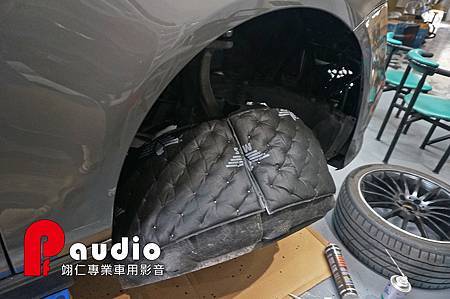 AUDI A7 四輪隔音工程