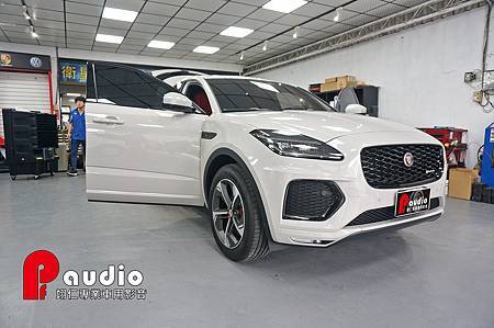 Jaguar E-Pace ThinkWare U3000行