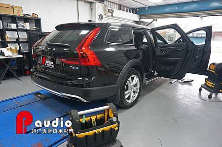 VOLVO V90 T6 THINKWARE F200Pro