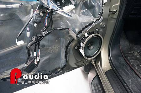 TOYOTA HILUX 音響升級+車門隔音