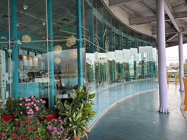 《桃園❤️龍潭》龍咖啡Long coffee，龍潭大池旁喝咖