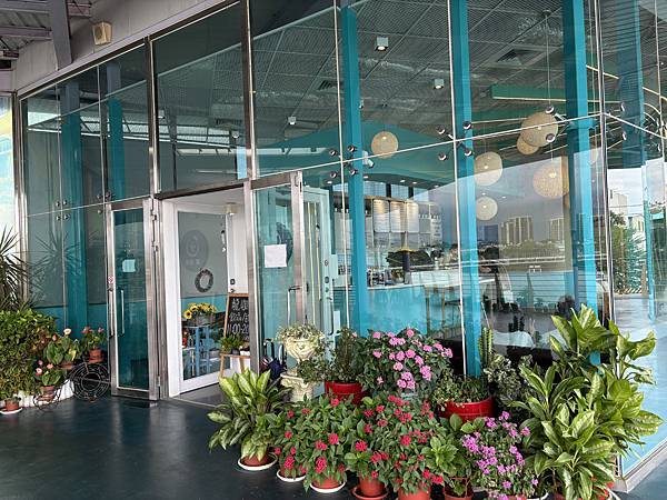 《桃園❤️龍潭》龍咖啡Long coffee，龍潭大池旁喝咖