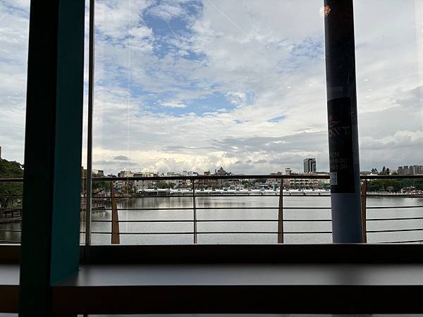 《桃園❤️龍潭》龍咖啡Long coffee，龍潭大池旁喝咖