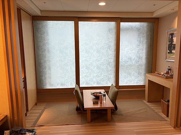 宜蘭礁溪|長榮鳳凰酒店和室房開箱,桂冠自助餐廳早晚餐 宜蘭礁溪|長榮鳳凰酒店和室房開箱,桂冠自助餐廳早晚餐