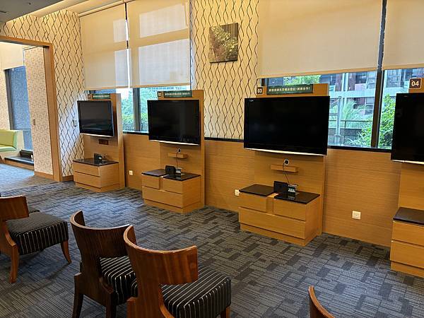 宜蘭礁溪|長榮鳳凰酒店和室房開箱,桂冠自助餐廳早晚餐 宜蘭礁溪|長榮鳳凰酒店和室房開箱,桂冠自助餐廳早晚餐