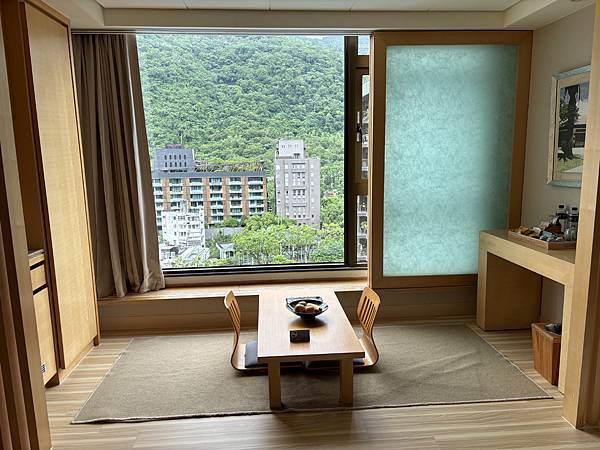 宜蘭礁溪|長榮鳳凰酒店和室房開箱,桂冠自助餐廳早晚餐 宜蘭礁溪|長榮鳳凰酒店和室房開箱,桂冠自助餐廳早晚餐