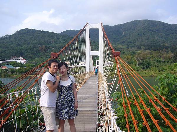茶山吊橋
