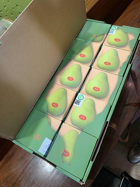 從沒想過的「中秋文旦禮盒」，竟然出現了🍐拾柚禮盒集結了全台1