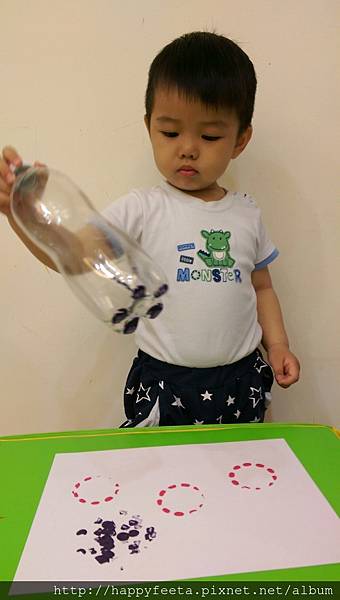 幼幼班~寶特瓶蓋印畫_29.jpg