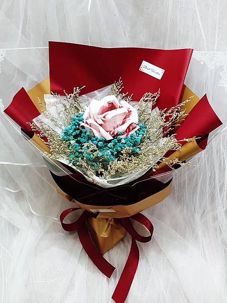 600 single rose and dry flowers bouquet_2.jpg