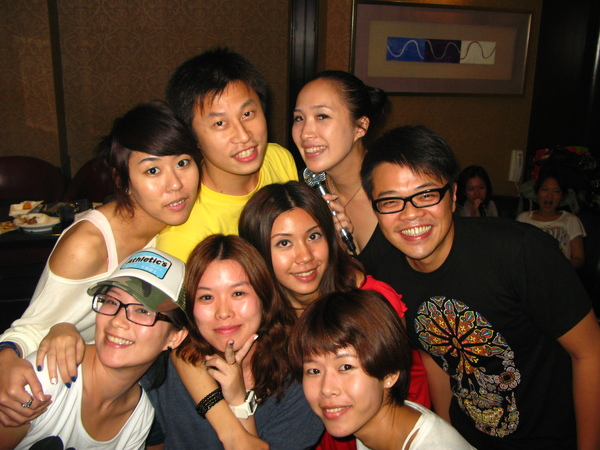 2009-6-13古翅生日趴體in錢櫃 (29).JPG