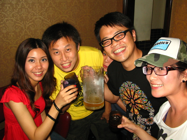 2009-6-13古翅生日趴體in錢櫃 (98).JPG