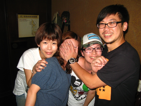 2009-6-13古翅生日趴體in錢櫃 (141).JPG