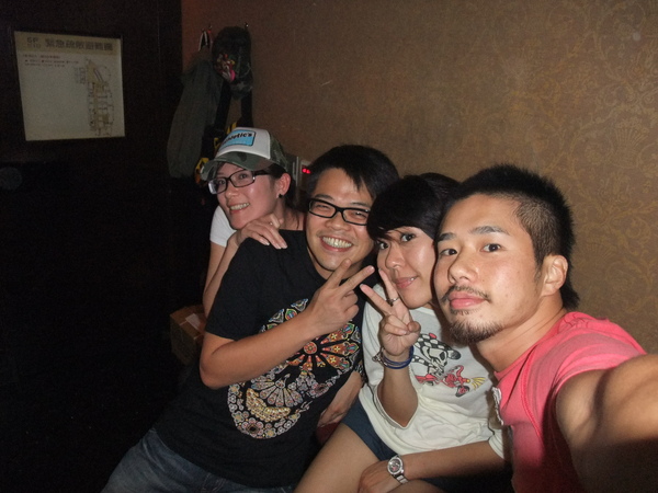 2009-6-13古翅生日趴體in錢櫃 (146).JPG