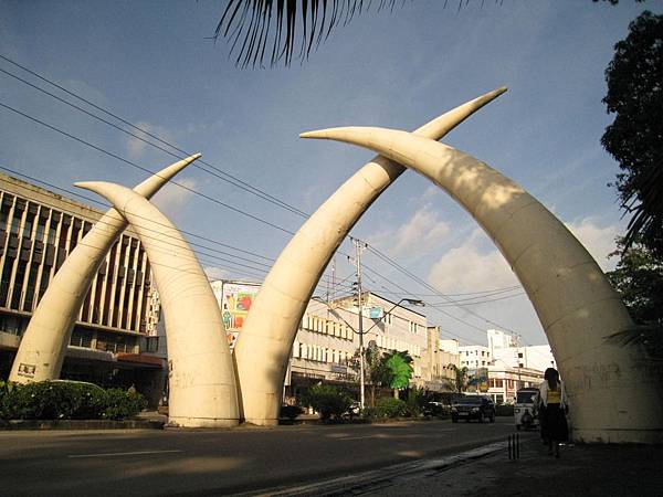 the Tusks (2).jpg