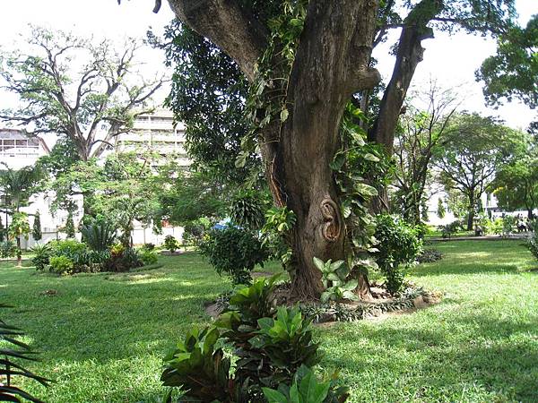 Uhuru Gardens (2).jpg