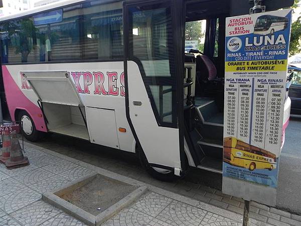 Luna Bus (1).JPG