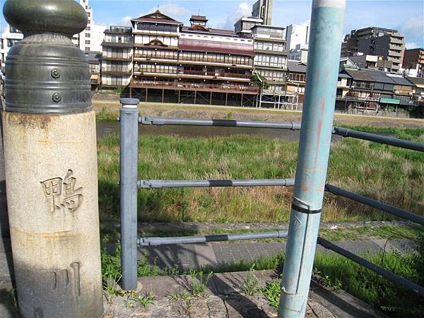 鴨川川床 (3).JPG