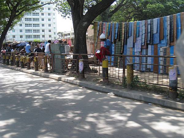 回Mombasa之路上 (11).jpg