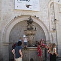 Small Onofrio Fountain (1)