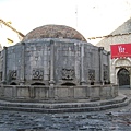 large Onofriors Fountain (1)