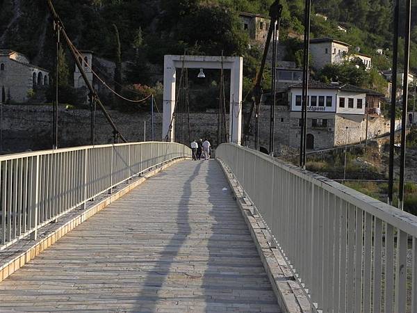 footbridge (2)