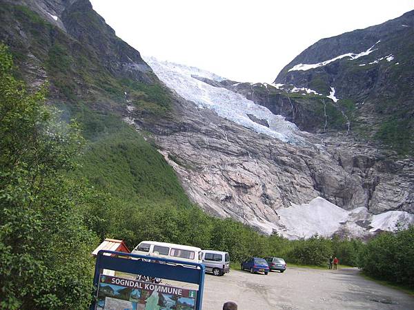 Briksdal glacier